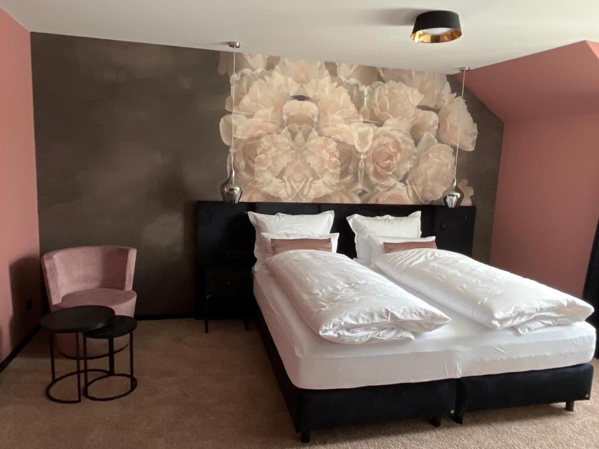Boutiquehotel Burg Adenbach & Alter Weinbau Bad Neuenahr-Ahrweiler Zewnętrze zdjęcie